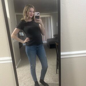 Zara Women’s Light Blue Distressed Skinny Jeans